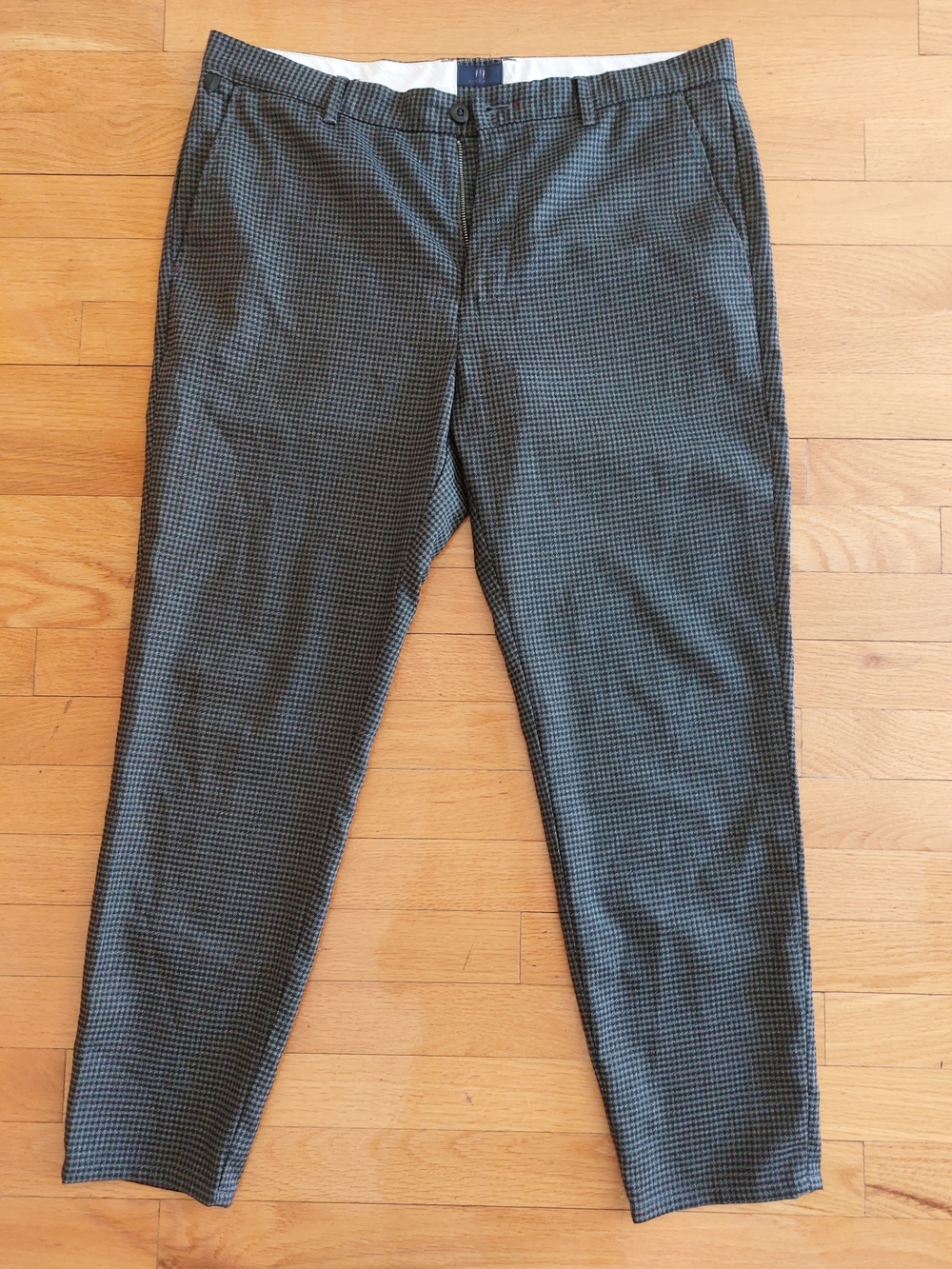 Zara Men’s Black and Gray Micro-Check Dress Pants